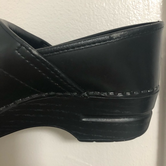 Dansko Clog - Picture 5 of 7